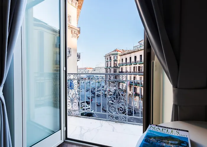 Vistaviva 4* نابولي